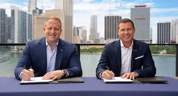 ROYAL CARIBBEAN GROUP AND SANDALS RESORTS ANNOUNCE LANDMARK PARTNERSHIP